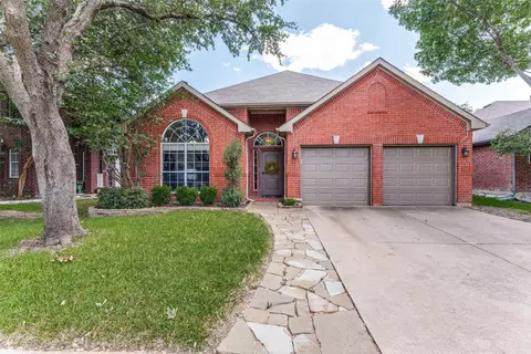 4512 Angelina Way, Fort Worth, TX 76137