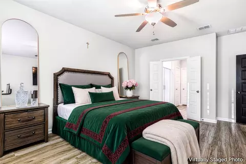 Bedroom - 6717 Aster Dr, Venus, TX 76084 photo 3 of 7