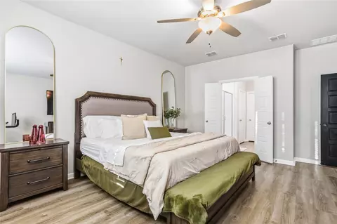 Bedroom - 6717 Aster Dr, Venus, TX 76084 photo 2 of 6