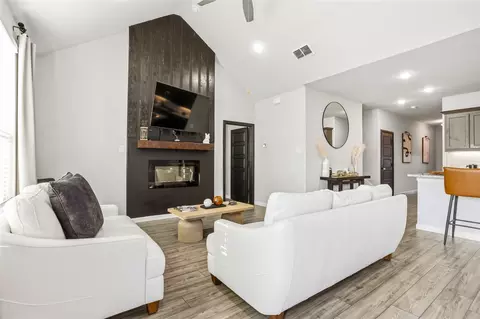 Living - 6717 Aster Dr, Venus, TX 76084 photo 2 of 3