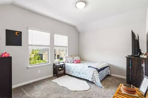 Bedroom - 6717 Aster Dr, Venus, TX 76084 photo 6 of 6