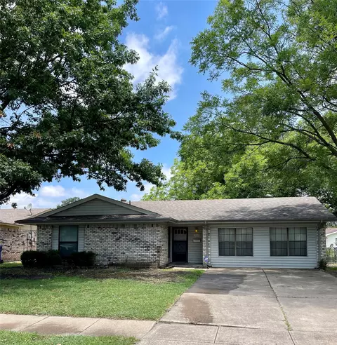 905 Northshore Dr, Garland, TX 75040