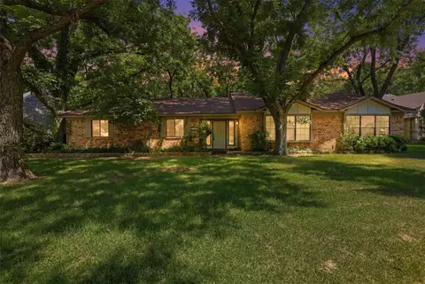8708 S Monticello Cir, Granbury, TX 76049