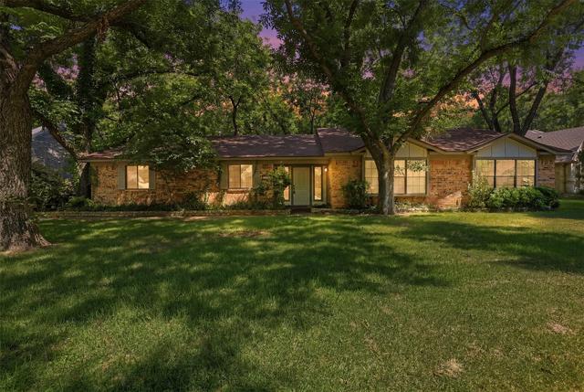8708 S Monticello Cir, Granbury, TX 76049