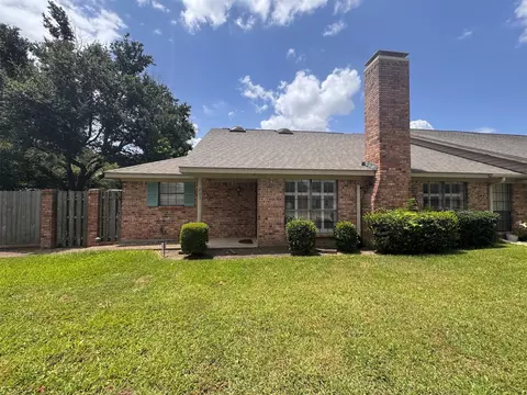 205 Northwood Blvd, Corsicana, TX 75110