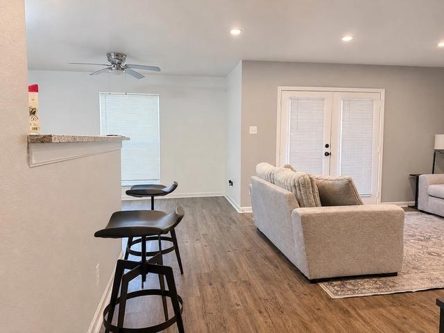 524 Cole Ave, Saginaw, TX 76179