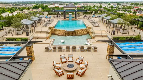 2600 W 7th St #1415, Fort Worth, TX 76107