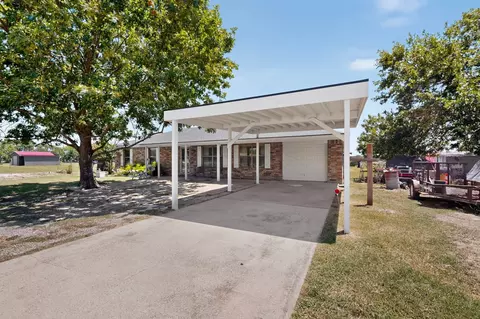 3671 Sundown Rd, Greenville, TX 75402
