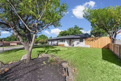 7000 Overhill Rd, Fort Worth, TX 76116
