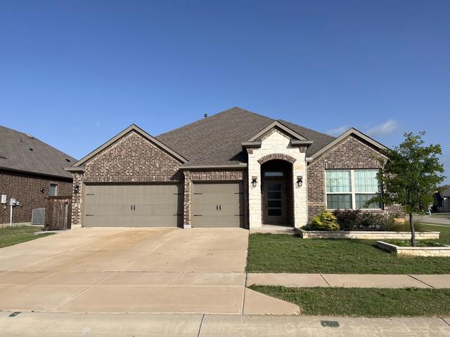 3217 Shady Brook Ln, Aubrey, TX 76227