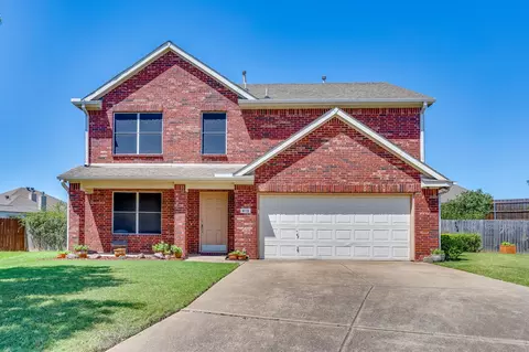 613 Cessna Ct, Saginaw, TX 76179