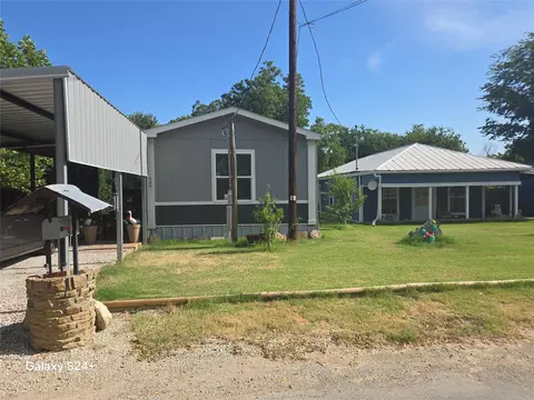 121 Peach, Graford, TX 76449