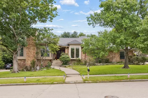 205 Balboa St, Irving, TX 75062