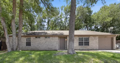 4650 Mexicana Rd, Dallas, TX 75212