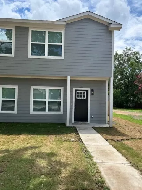 406 E Bonham St, Tom Bean, TX 75491 photo 5