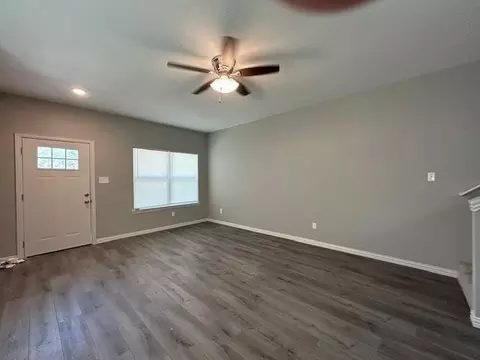 406 E Bonham St, Tom Bean, TX 75491 photo 8