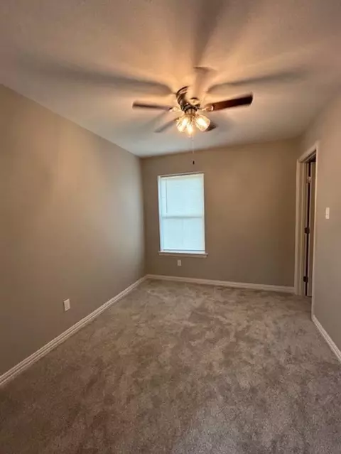 406 E Bonham St, Tom Bean, TX 75491 photo 22