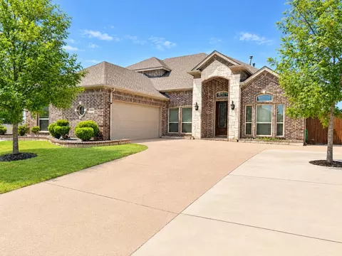 1410 Nighthawk Ln, Mansfield, TX 76063