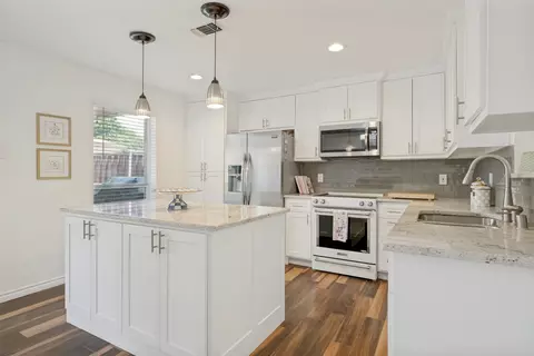6509 E Lovers Ln, Dallas, TX 75214