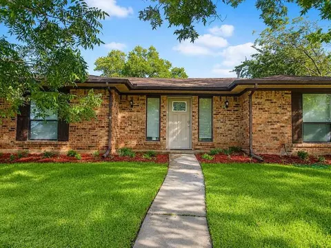 5209 Sarasota Dr, Garland, TX 75043