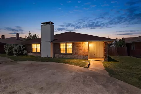 9693 Windy Ridge Rd, Frisco, TX 75033