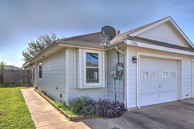 5206 Mountain Spring Trl, Fort Worth, TX 76123