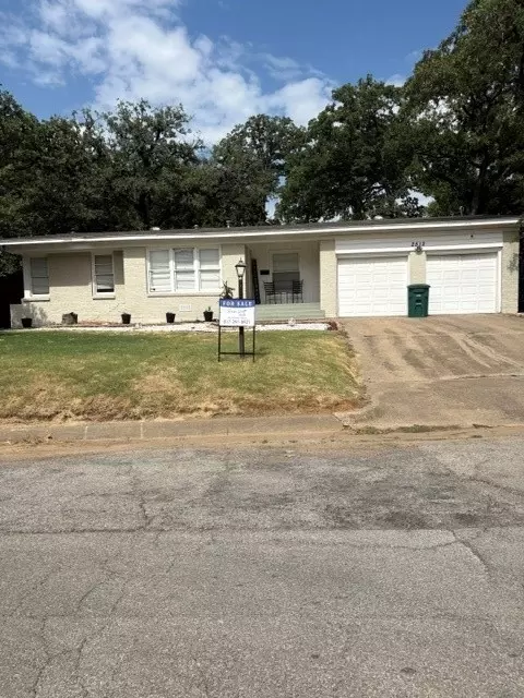 2512 Malcolm St, Fort Worth, TX 76112