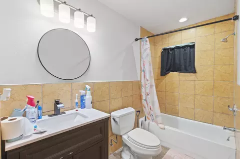 Bath - 1706 Summit St, Mesquite, TX 75149 photo 2 of 3