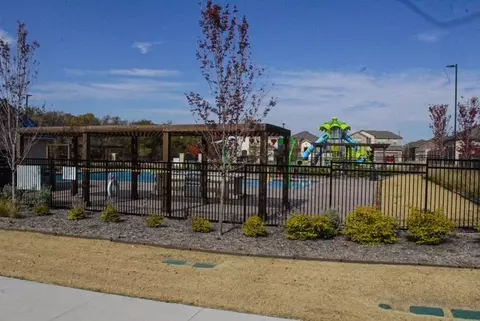 Exterior - 2129 Stinnet St, Anna, TX 75409 photo 2 of 4
