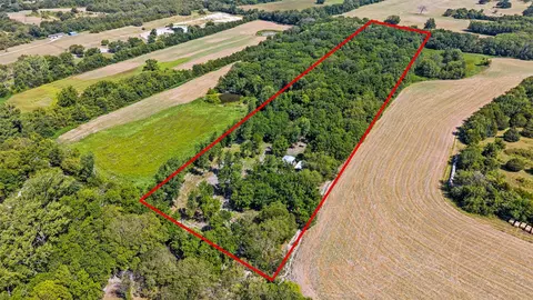 555 Yowell Hill Rd, Tom Bean, TX 75491