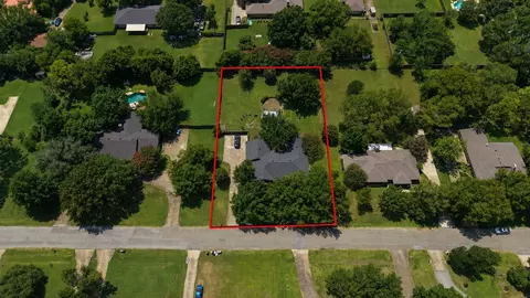 5500 Bello Vista Dr, Sherman, TX 75090