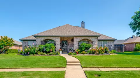3401 Lochaven Dr, Rowlett, TX 75088