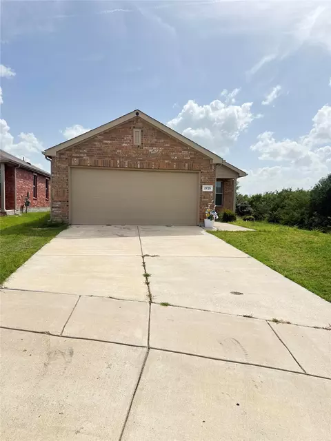 2725 Blackbuck Ct, Crandall, TX 75114