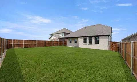 Exterior - 3308 Red Hill Rd, Celina, TX 75009 photo 3 of 5