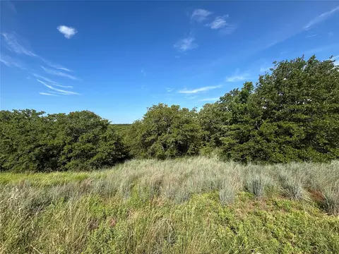 153 Post Oak Cv, Sunset, TX 76270 photo 2
