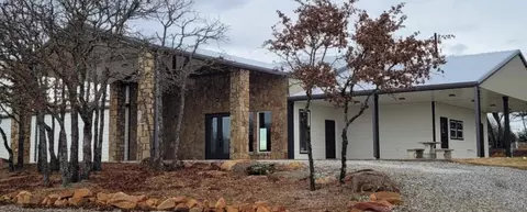 153 Post Oak Cv, Sunset, TX 76270 photo 10