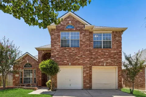 5376 Lake Chelen Dr, Fort Worth, TX 76137