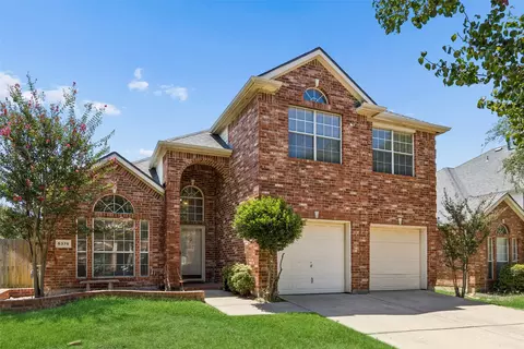 5376 Lake Chelen Dr, Fort Worth, TX 76137