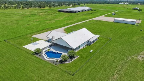 385 Private Road 1733, Stephenville, TX 76401