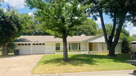 3616 Wooten Dr, Fort Worth, TX 76133