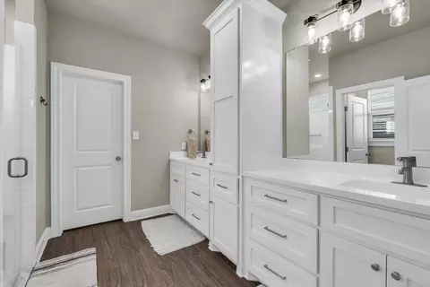 Entry Way - 132 Swan Lk, Waco, TX 76708 photo 4 of 4