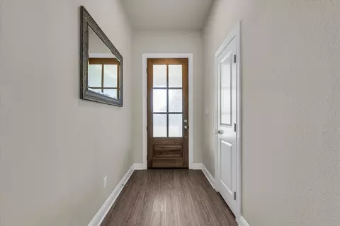 Entry Way - 132 Swan Lk, Waco, TX 76708 photo 1 of 4