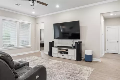 Entry Way - 132 Swan Lk, Waco, TX 76708 photo 2 of 4