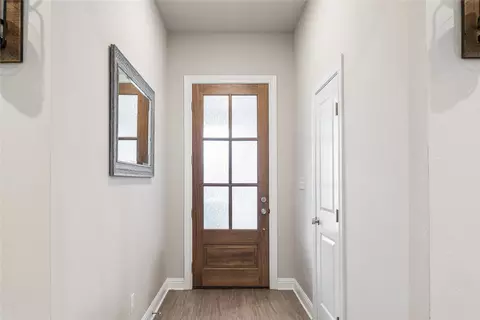 Entry Way - 132 Swan Lk, Waco, TX 76708 photo 1 of 4