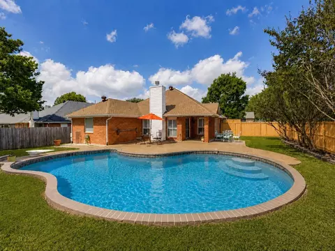 808 Canyon Valley Dr, Mckinney, TX 75071