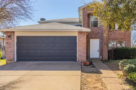 3883 Steeplechase Dr, Fort Worth, TX 76123