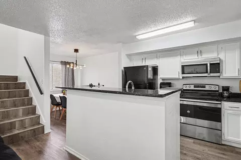 2304 Balsam Dr #E203, Arlington, TX 76006