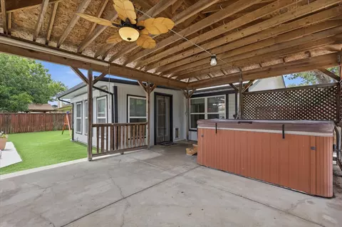 Exterior - 6572 Ridglea Dr, Watauga, TX 76148 photo 4 of 7