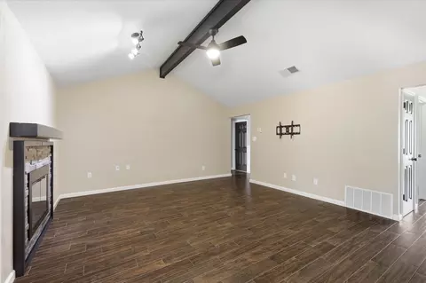 Living - 6572 Ridglea Dr, Watauga, TX 76148 photo 3 of 4