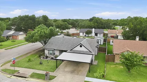 View/Area - 6572 Ridglea Dr, Watauga, TX 76148 photo 4 of 7